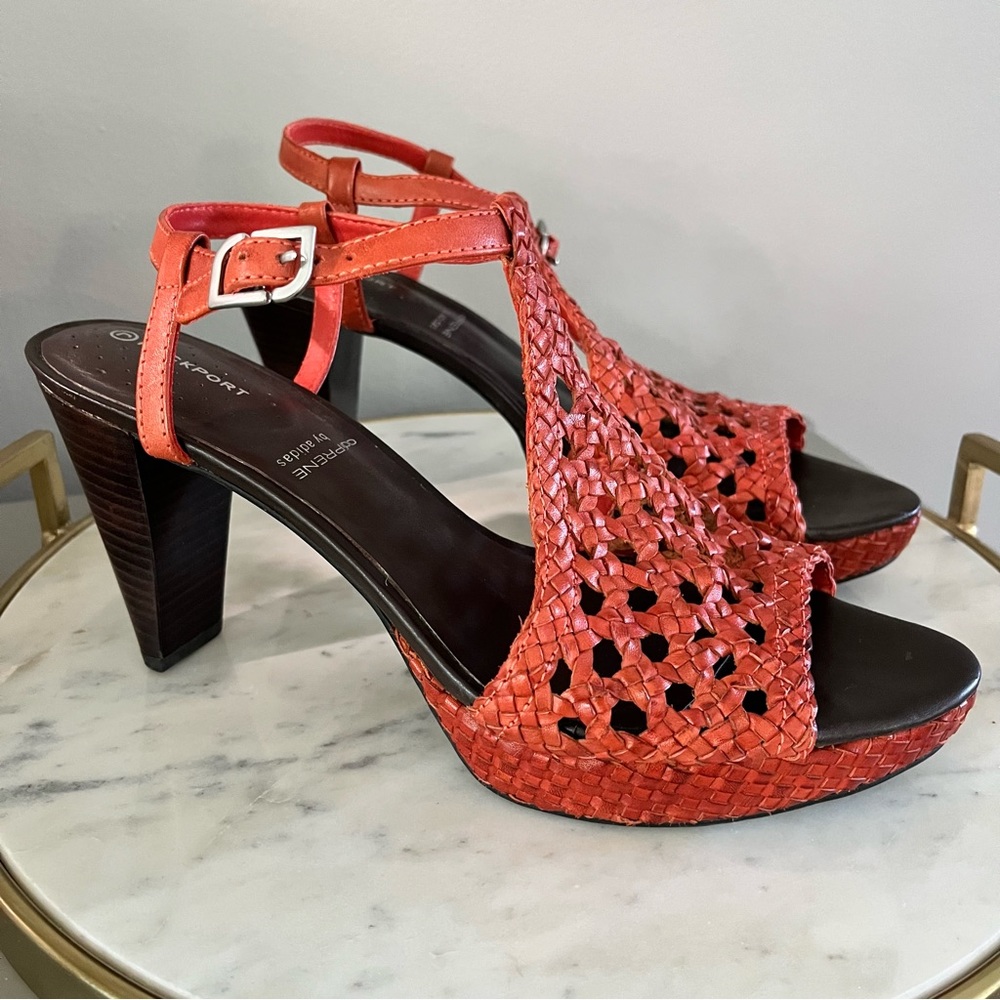 Woman’s 9.5 Rockport Leather Weave Heel Sandals. adiPRENE comfort Sole